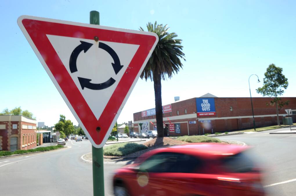 CIRCLE WORK: Roundabout laws apply equally to all road users in almost all circumstances. Picture: NONI HYETT