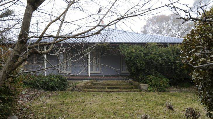 News. Heritage homes affected by the Mr Fluffy loose fill asbestos.
This property at 8 Palmer  Street Hall. July 5th 2015 The Canberra
Times photograph by Graham Tidy.

FullSizeRender.jpg