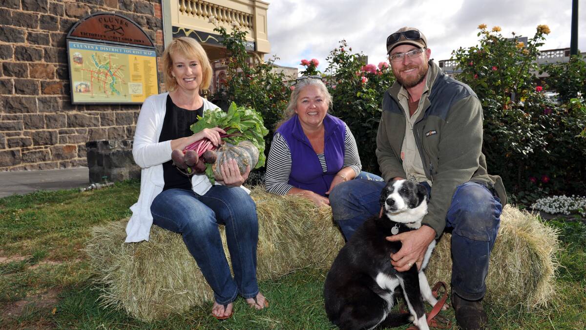 Chair Leanne Kemp with Jono Hurst and Natalie Hardy from Brooklands Free Range Farm at Blampied.
Picture: JULIE HOUGH 