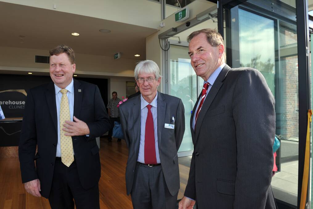 Minister Michael Ronaldson, Hepburn Shire Mayor Don Hendson and Simon Ramsey MP.

Picture: JULIE HOUGH
