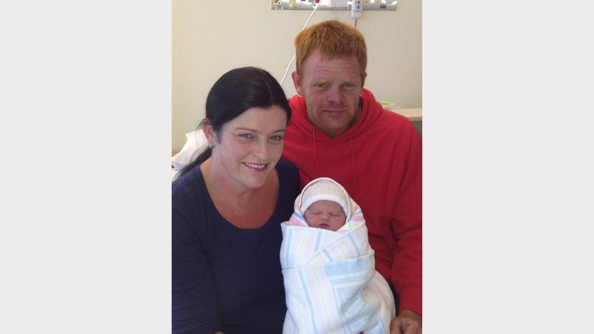 Port Macquarie boasts its own little princess with the birth of Pippa Adele Schoots. Born at 1.50am, shortly after the future King of England. Pippa weighed 3.9kgs and is the seventh child for Katrina and Ron Schoots