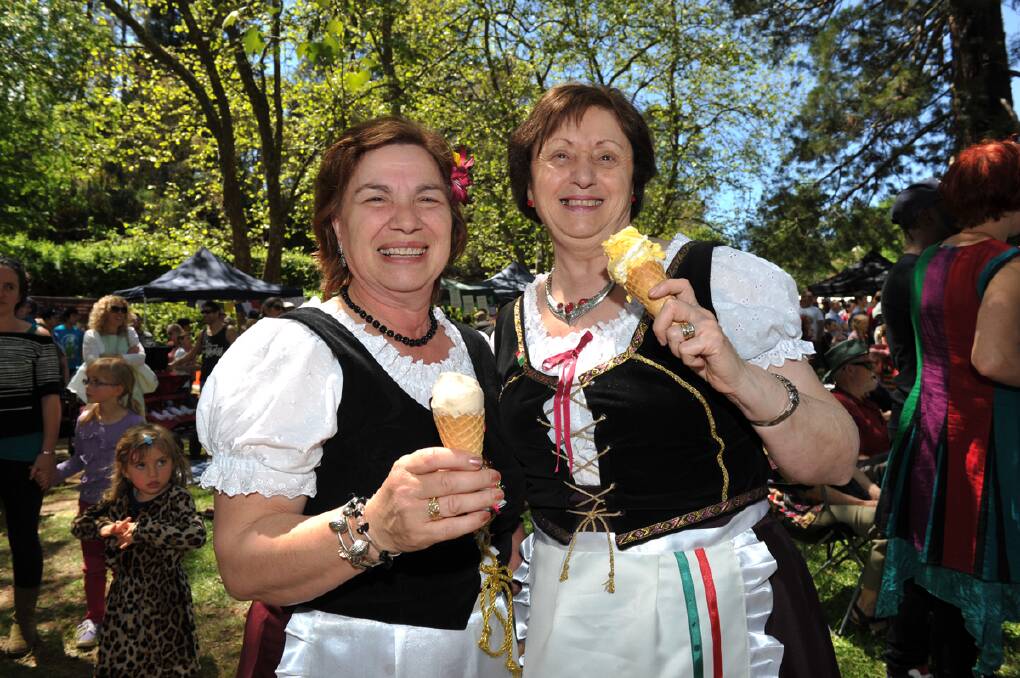 Everyone enjoying the fun at the Swiss and Italia Festa for 2013.