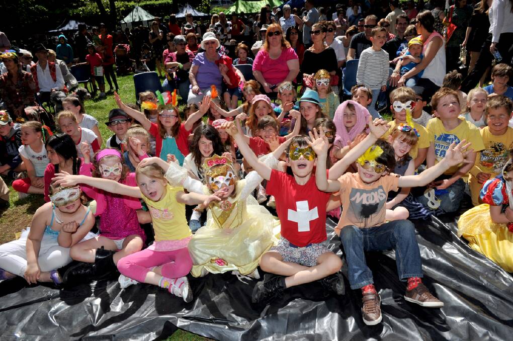 Everyone enjoying the fun at the Swiss and Italia Festa for 2013.
