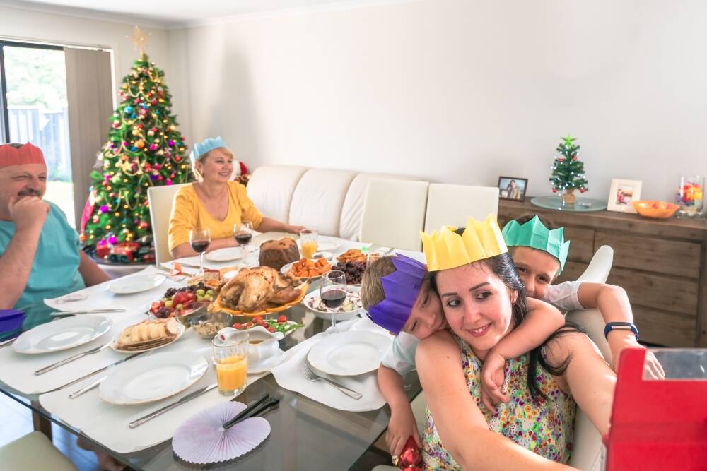 Aussie families prepare for a cheery COVID-safe Christmas