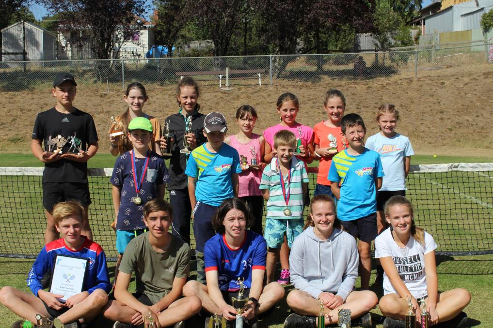 END OF SEASON: Daylesford Lawn Tennis Club junior champion players alongside members of the Hot Shot program on their last day of competition for the year. Photo: Supplied