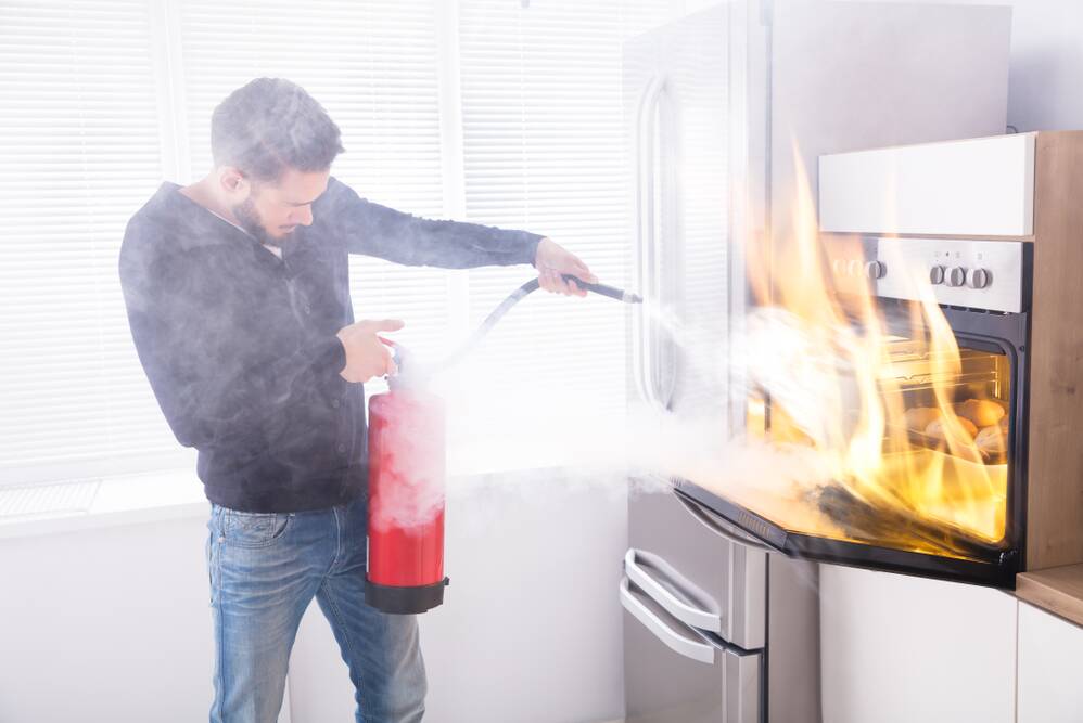 Always have a fire extinguisher or fire blanket and working smoke alarm in the home. Photo: Stock image